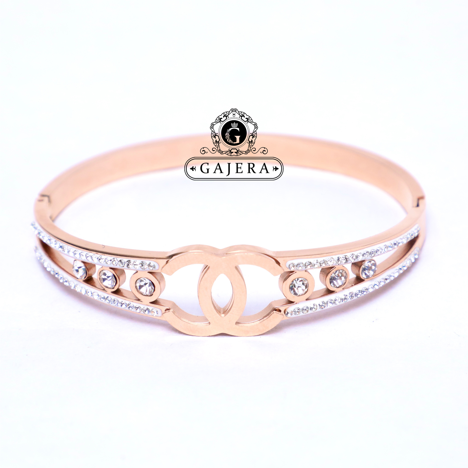 Bracelet for Men and Women Online at Candere by Kalyan Jewellers.